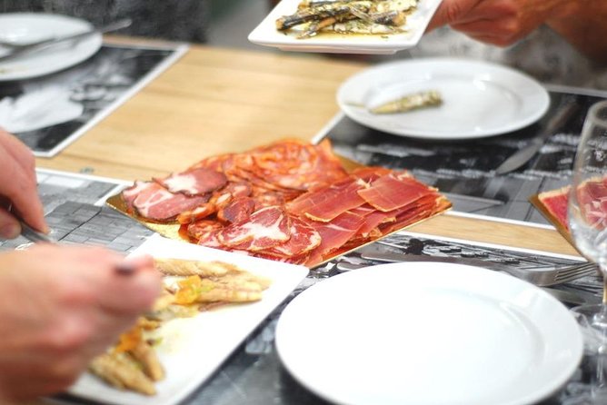 Authentic Porto Food Tour & Market Experience - Market Visit: Tasting Iberian Ham, Sardines, and Cheese