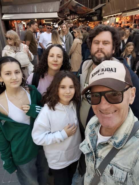 Authentic private tour of Barcelona in French - Starting at the Centro Cultural del Born