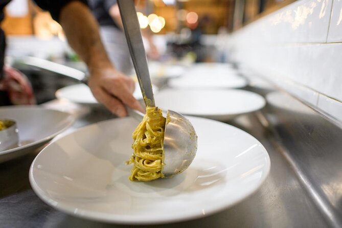 Authentic Roman Restaurant Dining Experience - The Atmosphere and Service Quality