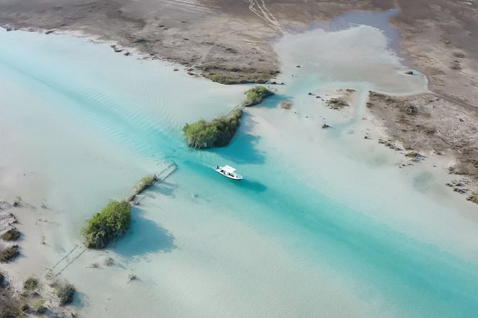Bacalar Boat Tour and Visit to Cenotes - Visiting the Stromatolites, the Oldest Organisms Barrier