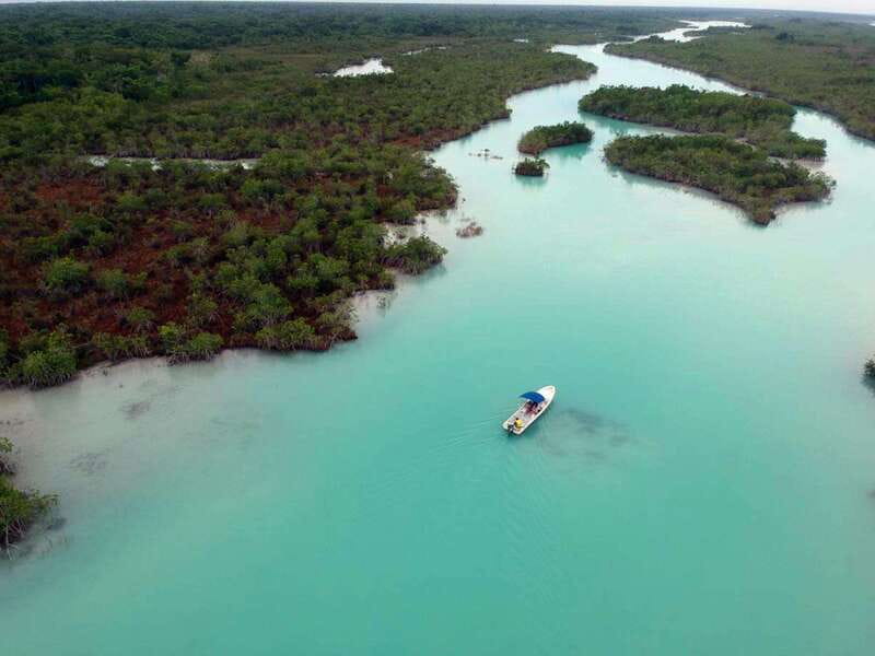 Bacalar: Explore the Pirate Route and Laguna Islet. - Starting Point at Hostal Kin Pochtecatl
