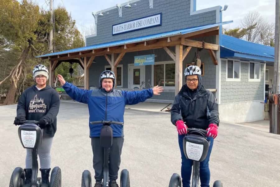 Baileys Harbor: Lighthouses & Fishing History Segway Tour - Discovering the Lighthouses and Range Lights