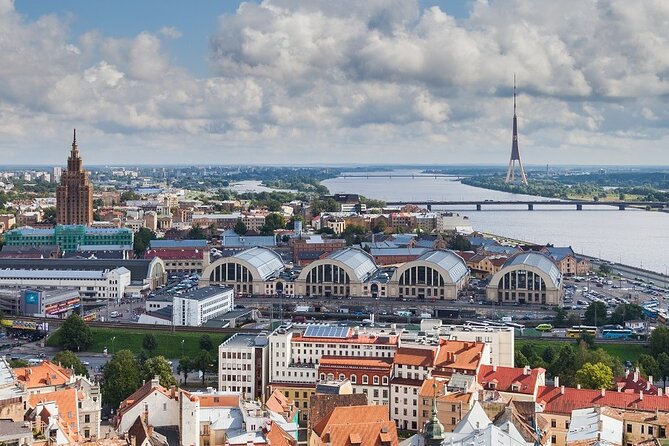 Baltics in a nutshell private 3 day tour - Riga: From the Old Town to the Central Market