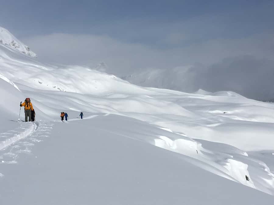 Banff: AST 1 - Avalanche Skills Training Level 1 - How the Course Begins with Online Classroom Theory