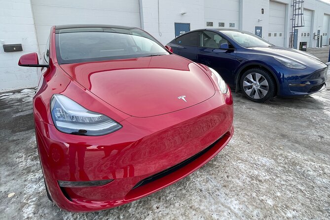 Banff |Canmore| Kananaskis to Calgary YYC AirportPrivate Shuttle - Pick-up and Drop-off at Your Hotel in Banff or Canmore