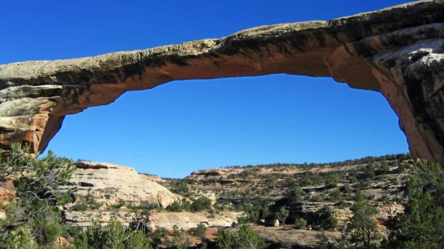 Banff Gondola, Lake Louise, Emerald, Minnewanka & Banff Town - How the Tour Visits Banff, Lake Louise, and Emerald Lake