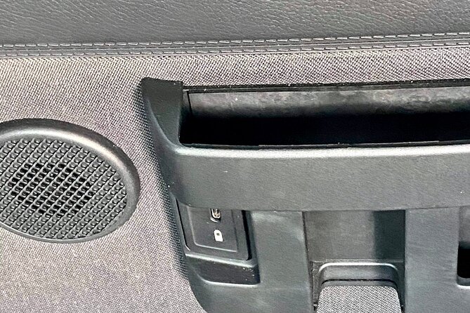 Banff to Calgary YYC Airport  Private Shuttle - Booking Process and Flexibility