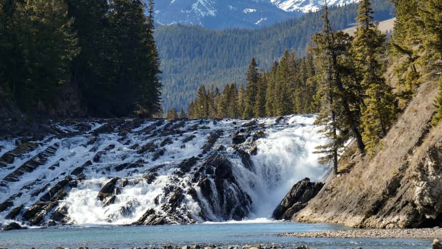 Banff: Winter Day Tour with Banff Gondola & Johnston Canyon - Exploring Johnston Canyon’s Frozen Waterfalls