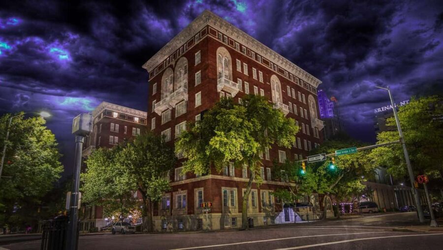 Banshees of Birmingham Ghost Tour: Furnace of the Forgotten - The Starting Point: Linn Park at Night