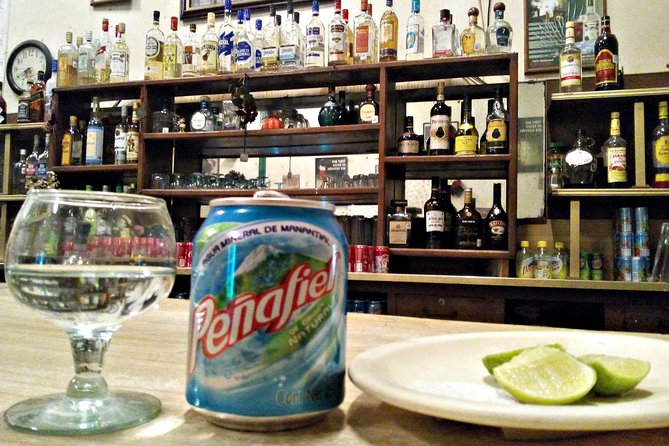 Bar Crawl in Guadalajara downtown - Exploring Plaza de la Liberacion