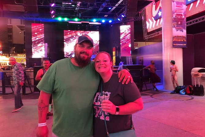 Bar Crawl On Fremont Street - How the Tour Combines Fun and Convenience