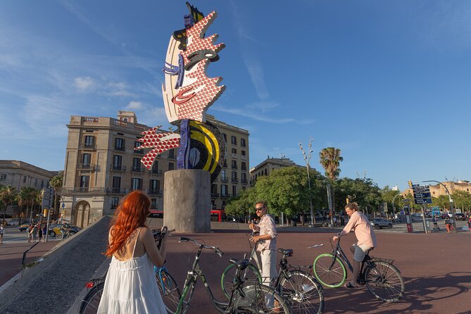 Barcelona Bike Tour: Your First Time Highlights with Locals - The Stops: Iconic Landmarks and Unique Neighborhoods