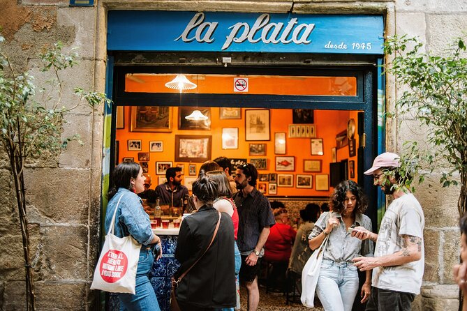 Barcelona Gothic Quarter Tapas & Taverns Food & Wine Tour - Second Stop: Bar La Plata’s Simple Excellence