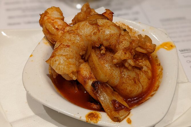 Barcelona Highlights Full Day Tour with a Licensed Tour Guide - Exploring Barcelona’s Old Town: Barrio Gótico