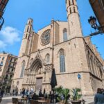 Barcelona: Old Town Private Walking Tour of Past and Present - Key Points