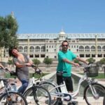 Barcelona: Personalized Private E-Bike Tour - Start Point at Plaza Real with a Friendly Guide
