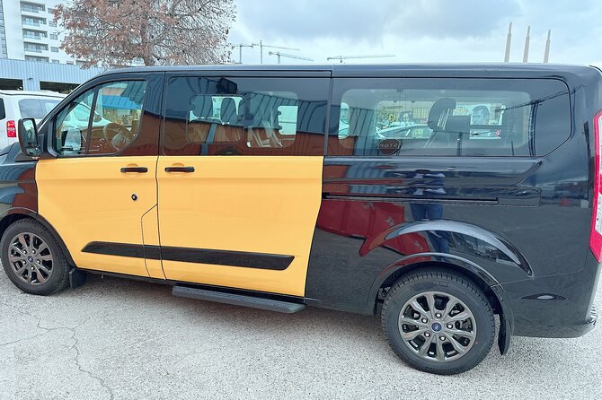 Barcelona private transfer airport to barcelona city center - How the Private Transfer Works: Meet and Greet at Barcelona-El Prat Airport