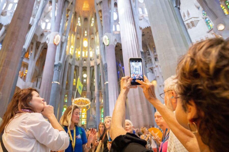 Barcelona: Sagrada Família and Park Güell Combo Guided Tour - The Advantages of Skip-the-Line Access and Guided Insights