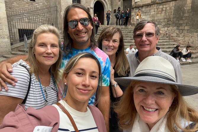 Barcelona: Sagrada Familia, Modernism and Gothic Quarter - Exploring the Iconic Sagrada Familia from the Outside