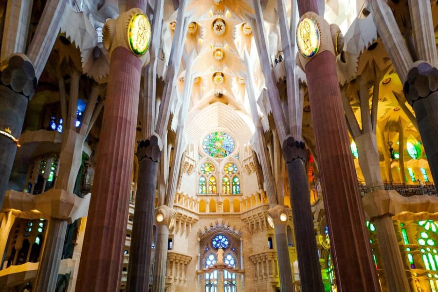 Barcelona: Sagrada Familia Priority Access Guided Tour - Skip the Lines for Immediate Entrance into Gaudí’s Masterpiece