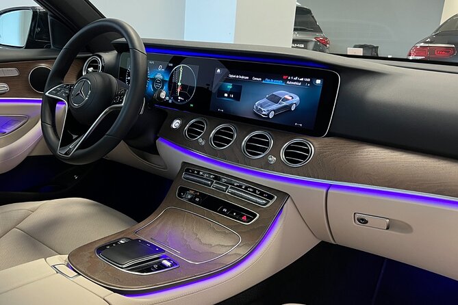 Barcelona Transfers Premium - From the Airport to the City Center in Style