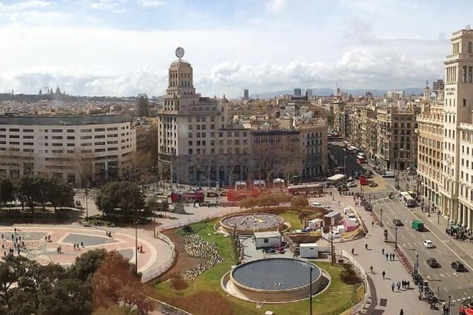 Barcelona Walking Tour Old Town's Hidden Gems - Starting at Plaça de Catalunya: The Heart of Barcelona