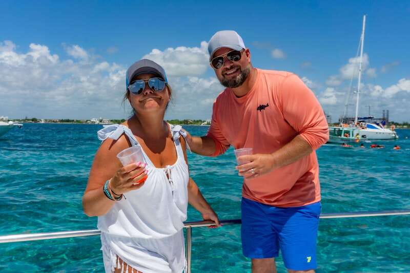 Basic Tour Isla Mujeres and Open bar - Snorkeling at Arrecife El Meco: A Vibrant Underwater Experience