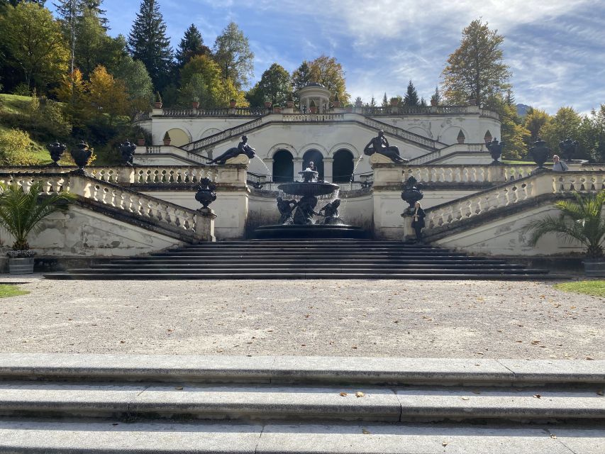 Bavarian Highlights Private Day Tour - Exploring Hohenschwangau and Neuschwanstein Castle