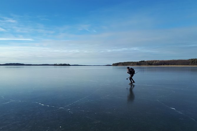 Beginner friendly Nordic Ice Skating On lakes in Stockholm - Equipment and Clothing Requirements for Comfort and Safety