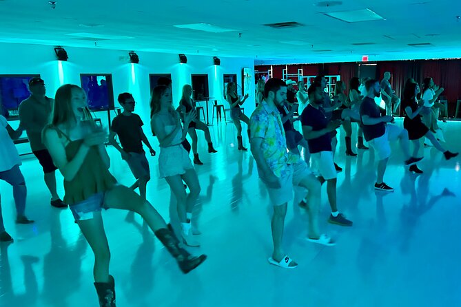 Beginner's Line Dancing Class with Instructor in Nashville - What Makes the Beginners Line Dance Class Stand Out?