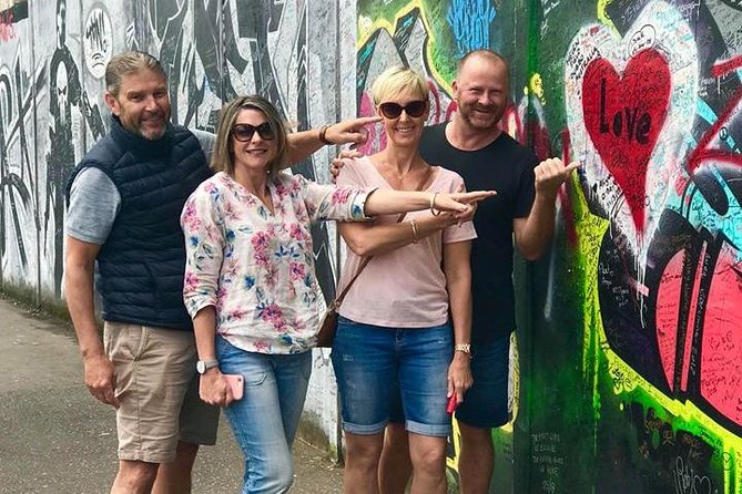 Belfast The Troubles cab tour Adventure 2hrs personal guide - What Makes This Tour Stand Out in Belfast