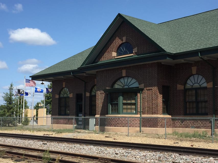 Bemidji, MN: Downtown Walking Tour - Meeting Point at the Beltrami County History Center