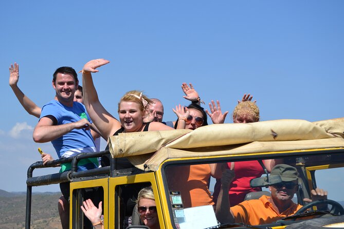 Benagil Adventure: Jeep and Boat Tour with Wine Tasting - Exploring the Iconic Benagil Cave