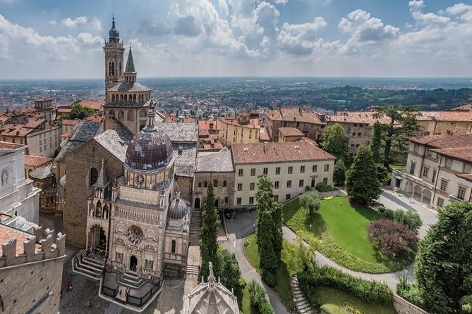 Bergamo private guided walking tour - Discovering Bergamo’s Architectural Landmarks