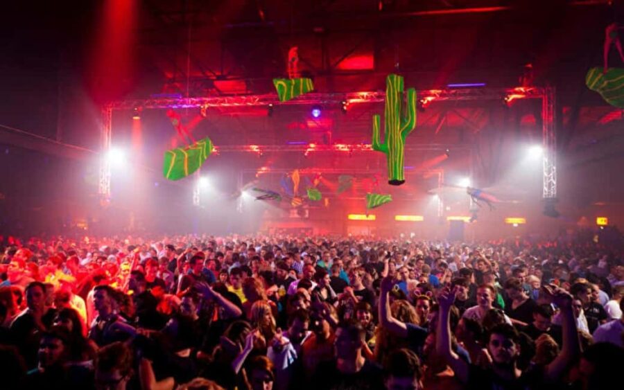 Berlin: Exclusive New Years Countdown Party, Open Bar & DJs - The Exclusive Venue in Berlins Kreuzberg District