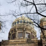 Berlin: Hackesche Höfe Courtyards Walking Tour - Starting Point at the Berliner Fernsehturm