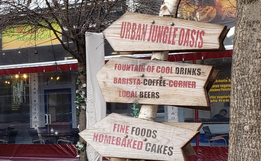 Berlin: Private tour through the district of Kreuzberg - Starting at Kottbusser Tor: The Heart of Kreuzberg