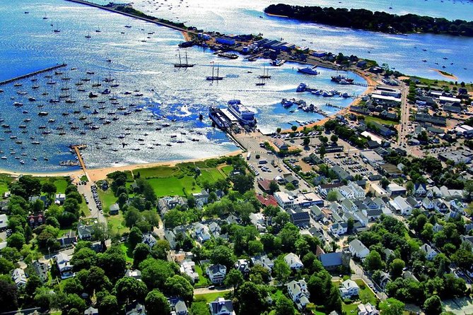 Best 3-Hour Martha's Vineyard shared Island Tour from Oak Bluffs - Visiting Marthas Vineyards Top Attractions