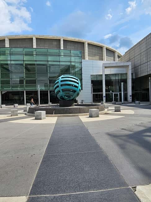 Best Detroit Walking Tour - Starting at Huntington Place: The Tour’s Meeting Point