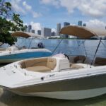 Best Miami self-driving boat rental! - Easy Booking and Clear Requirements at Venetian Marina