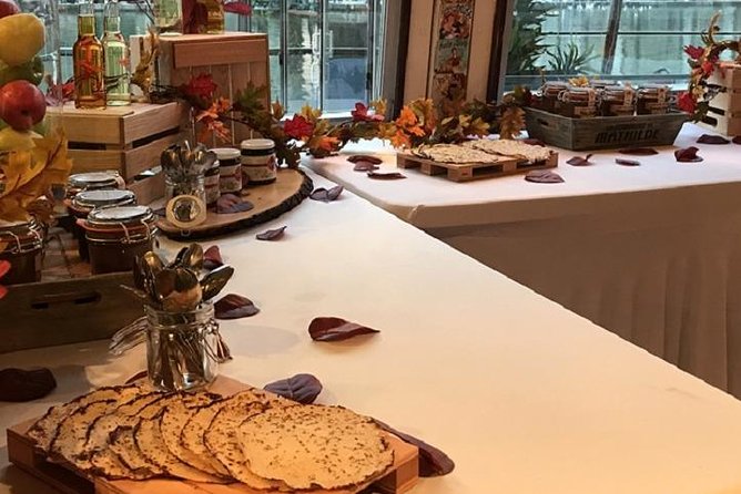 Best of Both Worlds Cruise from the Canal St-Martin to the Seine - Marvel at Paris Landmarks from the Water