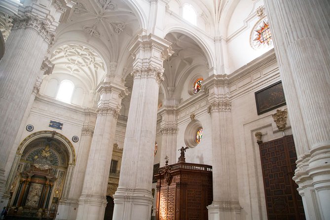 Best of Granada guided tour - Visiting the Royal Chapel of Granada