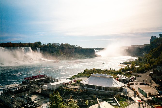 Best of Niagara Falls Canada Premium Tour: Behind Falls and Boat - The Tour Starts with a Scenic Drive Past Dufferin Islands