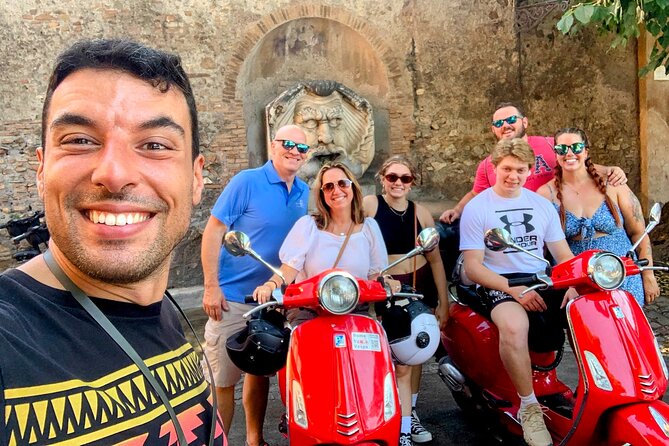 Best of Rome Vespa Tour with Francesco (Official Licensed Guide) - How the Tour Works: Self-Drive or Driver