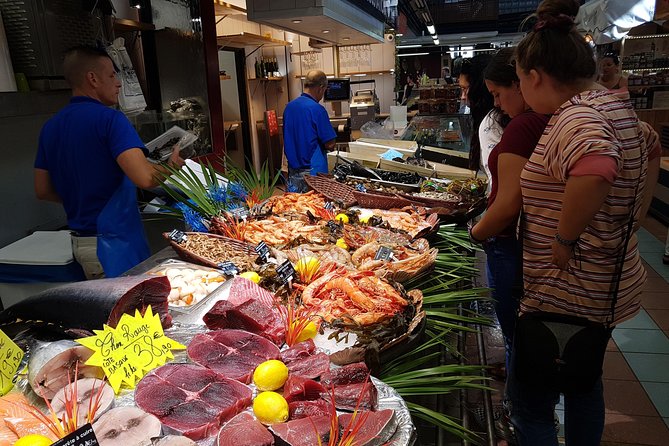 Biarritz and the French Basque Coast Tour from San Sebastian - Saint Jean de Luz: A Colorful Fishing Village and Beach Town