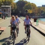 Bike Paris treasures with a live guide - Families & Friends - Exploring Paris Landmarks by Bike