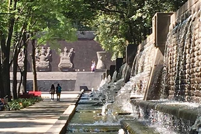 Bike Tour in Mexico City - From the Entrance to the Heart of Chapultepec Forest