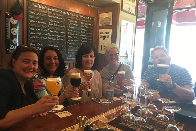 Bikes, Beers and Bites: City Food, Drink, & Cycle Tour - Sightseeing at the Verzetsmuseum and ARTIS Royal Zoo