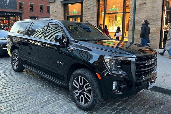 Black SUV Transfer From or To JFK, LGA, EWR - All Fees Included - The Luxurious Black SUV: Style and Comfort