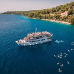 Blue Lagoon, Shipwreck & Maslinica from Split with LUNCH & DRINKS - Departure from Split’s Max Nautica